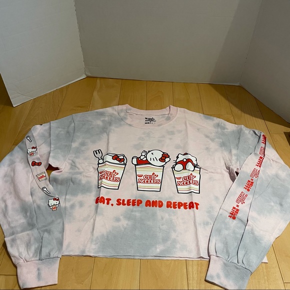 New hello kitty crop top - Picture 3 of 5